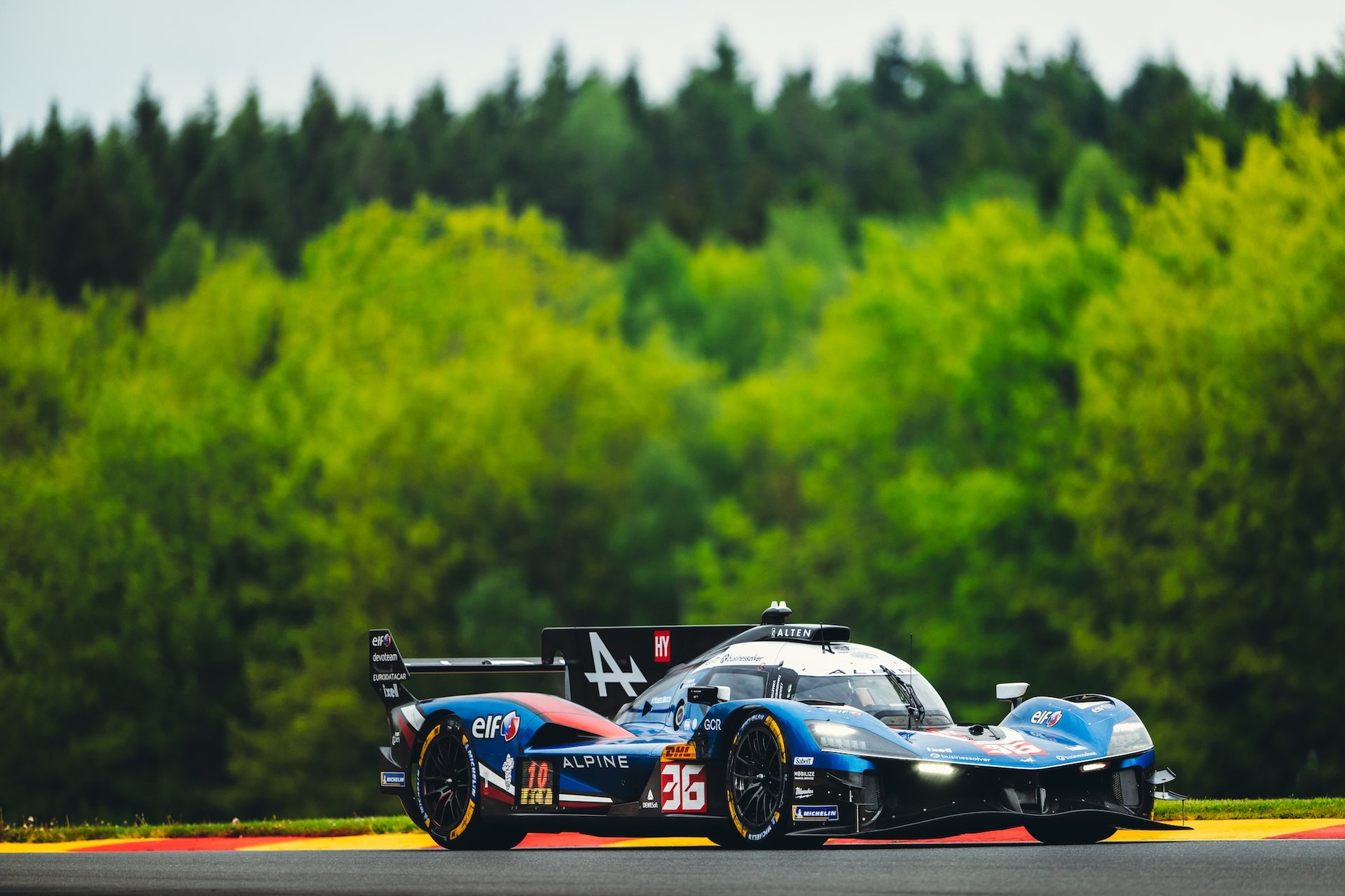 L’alpine A424 Dans Le Match Jusqu’au Chaos : Alpine Endurance Team Quitte Spa Avec Des Regrets 3 36 Gounon Jules (Fra), Makowiecki Frédéric (Fra), Martins Victor (Fra), Alpine Endurance Team, Alpine A424 #36, Hypercar, Action During The 6 Hours Of Spa 2026, 2Nd Round Of 2026 Fia World Endurance Championship, From May 6 To 10, 2026 On Ton The Circuit De Spa-Francorchamps In Stavelot, Belgium- Photo Marian Chytka / Mch Photography
