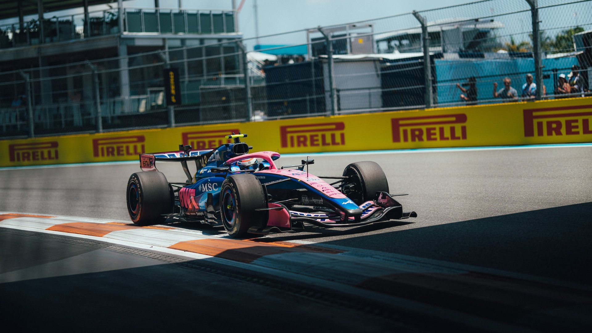 Bwt Alpine Formula One Team – Franco Colapinto Se Révèle À Miami, Pierre Gasly Cherche Encore Le Bon Équilibre Sur L’alpine A526 6 Bwt Alpine Formula One Team Alpine A526 Pierre Gasly Franco Colapinto Grand Prix De Miami Essais Fp1 Qualifications Sprint Vendredi F1 2026 4 | Bwt Alpine Formula One Team – Franco Colapinto Se Révèle À Miami, Pierre Gasly Cherche Encore Le Bon Équilibre Sur L’alpine A526
