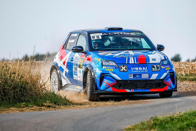 Trophée Alpine A290 Régional : Mouquet Signe Une Première, Ridel Mène Le Sprint Final 2026 29 E8 Mouquet Benoît, Hermant Pierre, Alpine A290, Action During The Rallye Coeur De France 2026, 7Th Round Of The Championnat De France Des Rallyes 2025, From September 26 To 27, 2026 In Vendôme, France - Photo Gregory Lenormand / Dppi