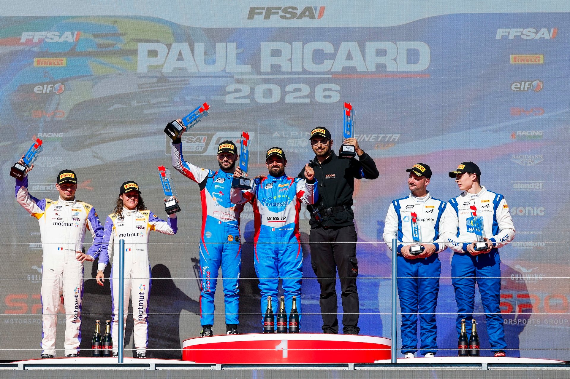 Alpine Sacrée En Ffsa Gt 2026 : L’a110 Gt4+ Au Sommet, Chazel Fait Le Plein En Cup 7 38 Beltramelli Viny (Fra), Bottemanne Sacha (Fra), Code Racing Development, Alpine A110 Gt4 Evo, Leneutre Joran (Fra), Gudet Cindy (Fra), Akkodis Asp Team,Toyota Gr Supra Gt4 Evo2, Papin Lukas (Fra), Corsin Jérémy (Fra), Schumacher Gp, Alpine A110 Gt4+, Podium, Portrait,During The 5Th Round Of The Championnat De France Ffsa Gt 2026, From October 9 To 11, 2026 On The Circuit Paul Ricard, In Le Castellet, France - Photo Gregory Lenormand / Dppi
