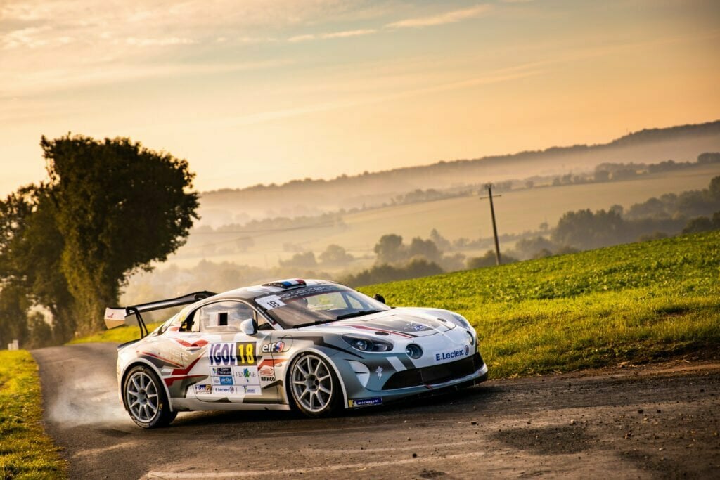 French Alpine Rally Rallye Cœur de France, l'Alpine ELF Rally Trophy fait le spectacle ...